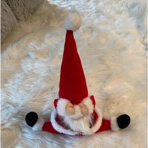 Gerson Christmas Santa Gnome doing a split.